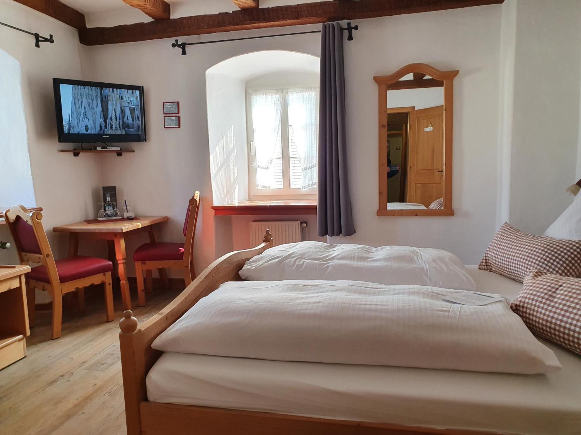 Hotel & Restaurant Huellen Barweiler ภายนอก รูปภาพ