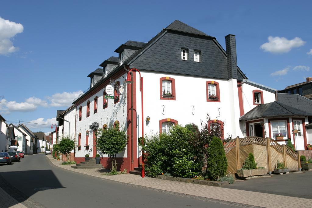 Hotel & Restaurant Huellen Barweiler ภายนอก รูปภาพ