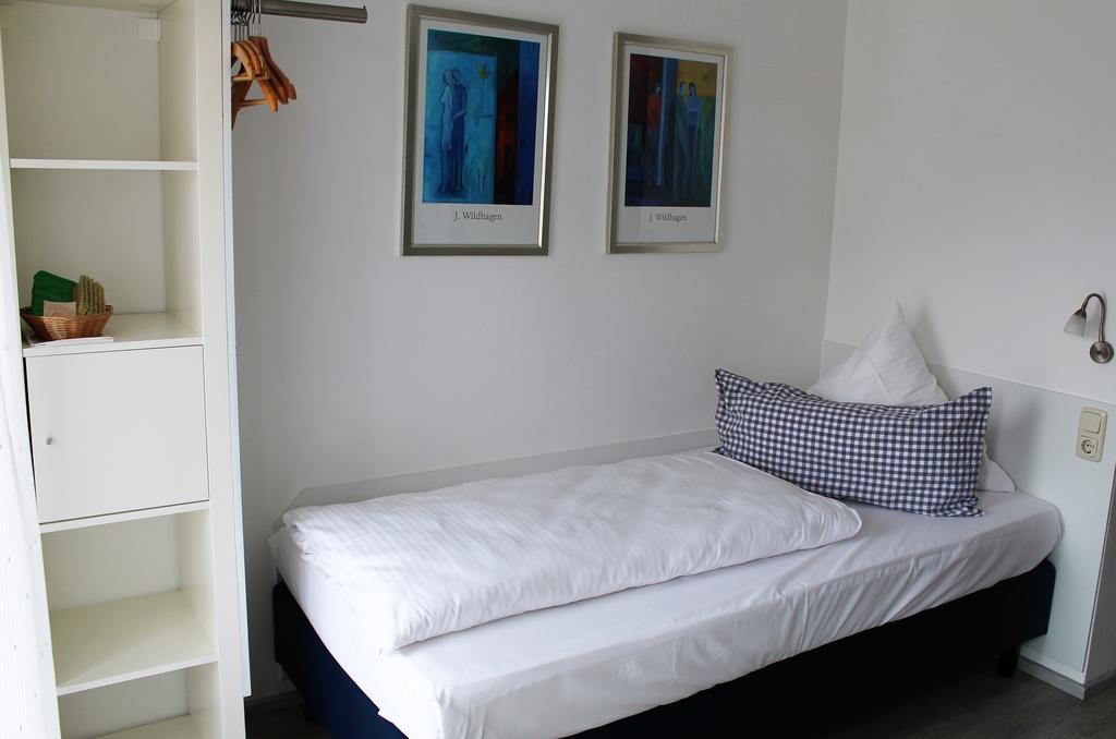 Hotel & Restaurant Huellen Barweiler ภายนอก รูปภาพ