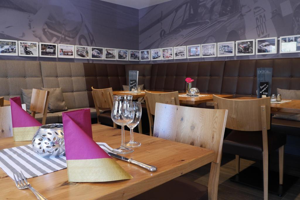 Hotel & Restaurant Huellen Barweiler ภายนอก รูปภาพ